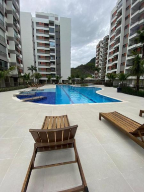 Ap 02 quartos com piscina e varanda gourmet